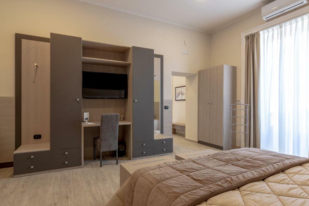 סנטה מריה קפואה וטרה B&B Mariella'S House מראה חיצוני תמונה